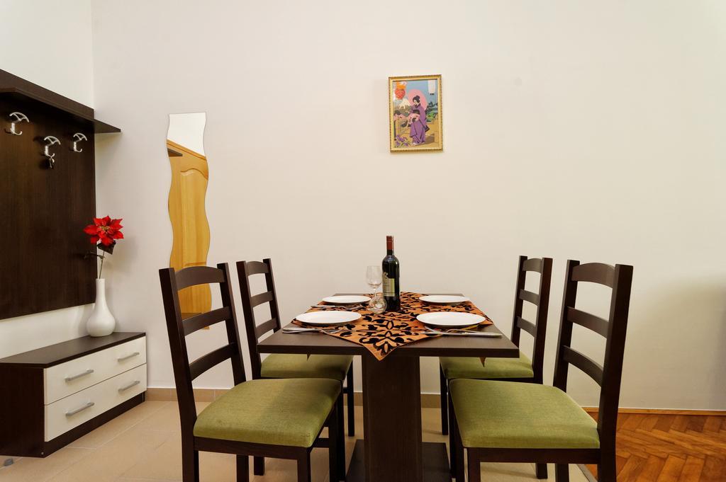 Eliana Apartment